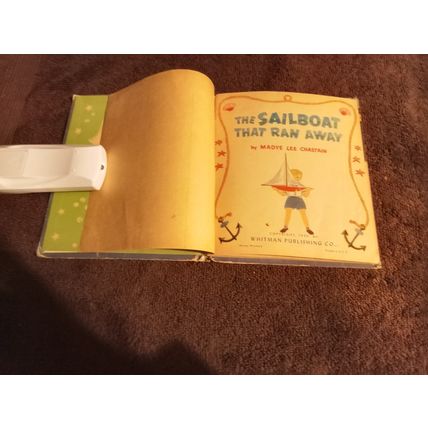 Tell-A-Tale The Sailboat That Ran Away By Madye Lee Chastain 1950 Great Shape