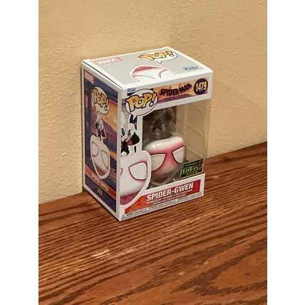 Funko Pop! Spider-Gwen #1479 Entertainment Earth Exclusive (Box & Protector)
