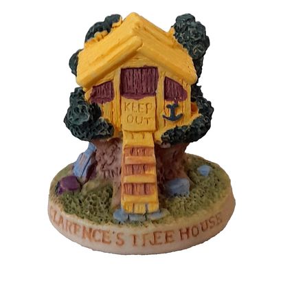 TETLEY TEAFOLK HOUSES CLARENENCE'S TREE HOUSE .