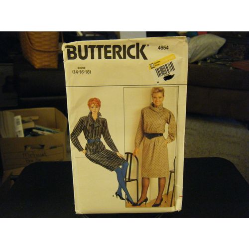 Butterick 4654 Misses Dress Pattern - Size 14/16/18 Bust 36-40