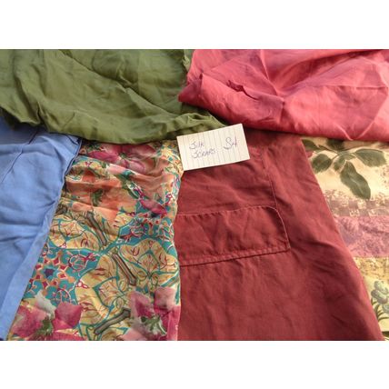 S4 100% Silk Scrap Fabric Lot Material Reclaimed clothing over 3 oz Crafting