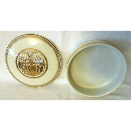 MIKASA MENORAH FESTIVAL OF LIGHTS HANUKAH CHINA & GOLD ROUND TRINKET BOX NOS