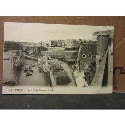 THE CHATEAU, BREST, FRANCE unused postcard #