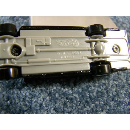 Hot Wheels Police Prisoner Transport Bus #013