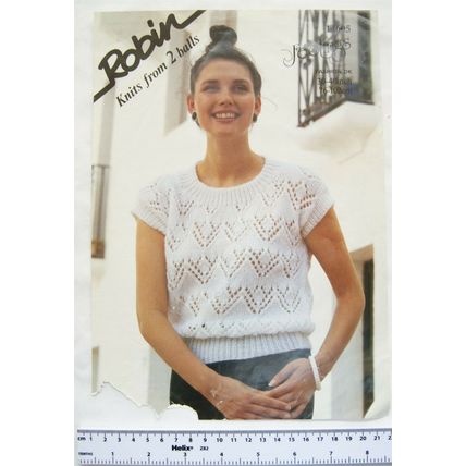 Vintage: Robin 14605 sweater, from 2 balls DK