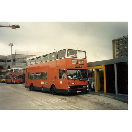 Colour Photograph of Greater Manchester Buses Ltd. - SND 118X
