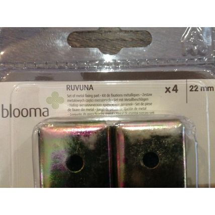 Blooma Solid Steel Fixing Clip 22mm Bracket Clips for Fencing Etc 2 Packs of 4