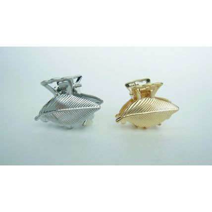 Small mini gold or silver metal leaf hair claw clip