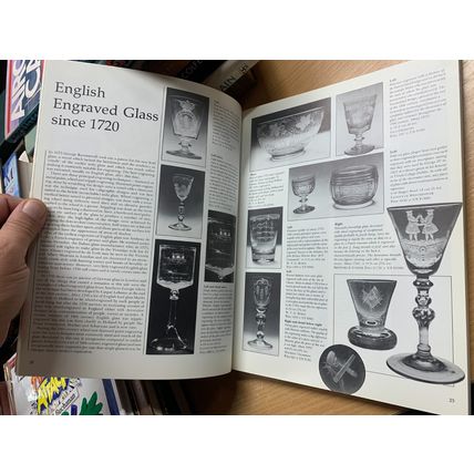 1979 "ANTIQUE COLLECTOR'S PICTURE GUIDE TO PRICES" VINTAGE PAPERBACK BOOK (P4)