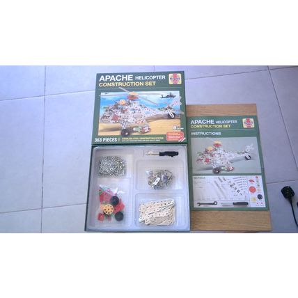 APACHE Helicopter Construction Set (363 Pieces) Haynes ( 2018)