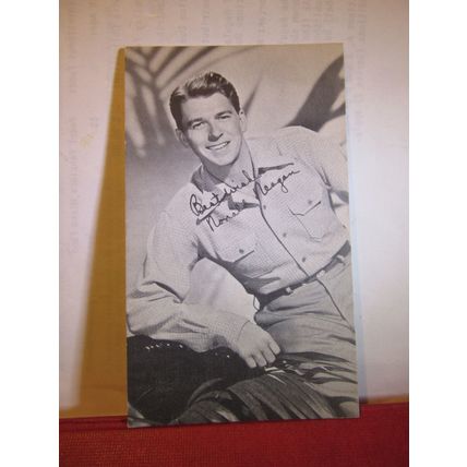 RONALD REAGAN actor/President .. unused vintage postcard by Warner Bros. =
