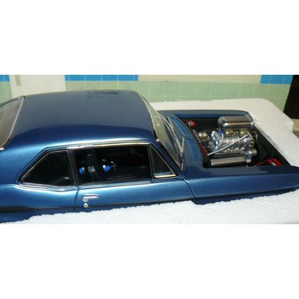 1/18 ( IB 85 ) Super Cars blown blue 1969 -70 Yenco Nova drag car
