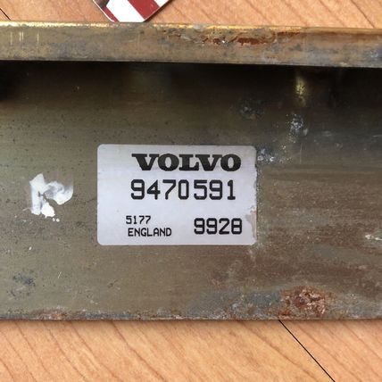 Volvo V70 S70 V70R C70 850 850R Turbo Intercooler Brackets Left Right 9470591