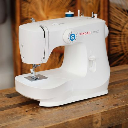 SINGER M2100 Lightweight & Compact Sewing Machine with 63 Stitch Applications, L