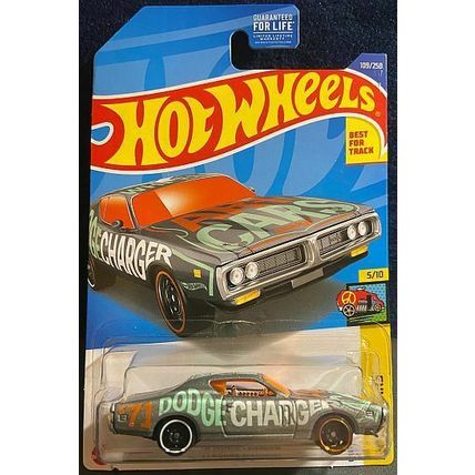 71 Dodge Charger 2022 Hot Wheels 1:64 HW Art Cars