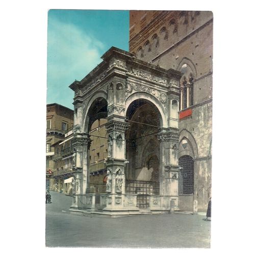 CHAPEL OF THE PUBLIC PALACE, SIENA ITALY vintage unused postcard