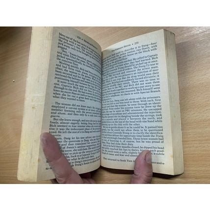 1991 NICHOLAS PROFFITT "THE EMBASSY HOUSE" FICTION USA PAPERBACK BOOK (P3)