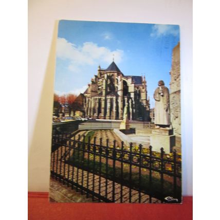 THE CATHEDRAL, SOISSONS, AISNE, FRANCE used postcard 2001 pm =