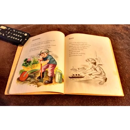 Old Vintage Original Little Golden Book Toys (H) 8th Edition 1945