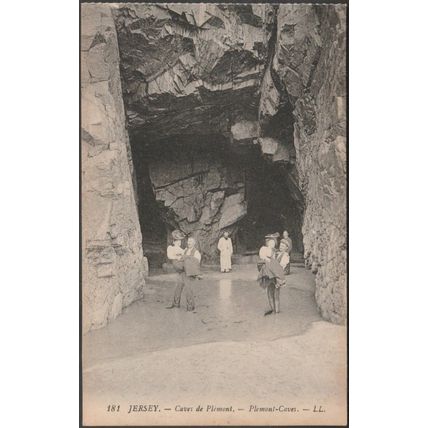 Caves de Plémont, Jersey, c.1905-10 - Lévy CPA LL181