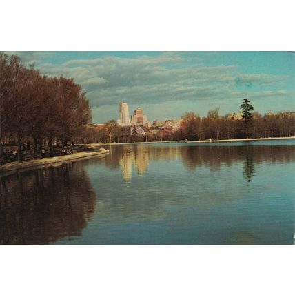 Madrid Lago Casa de Campo Spain Postcard unused VGC