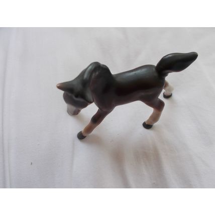 HORSE / MADE IN CHINA STAMPED ON BELLY /(03/02) # # # #