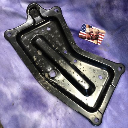 Volvo 9133420 OEM 850 R C70 S70 V70 FWD Crossmember Cat Shield Steel Plate
