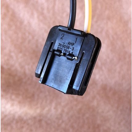 Volvo 9152856 Fuel Gas Door Latch Lock Release Solenoid +Wiring Plug Pigtail S70