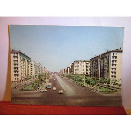 KOMSOMOLSKY PROSPEKT, MOSCOW, RUSSIA unused postcard #
