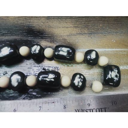 MONET Vintage Black and White Beaded Necklace Signed, Fun, Pre-owned!