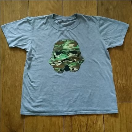 Boys Age 10-11yrs star wars t-shirt