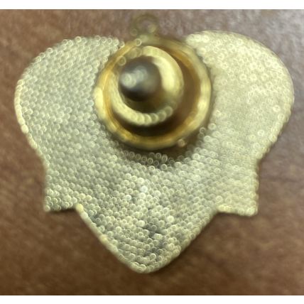 Vintage Patriotic Gold Tone Remember American Flag Heart Shape Brooch Pin 1”x1”