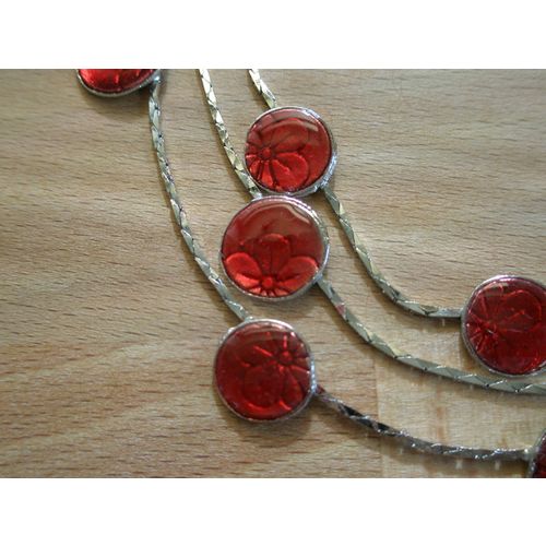 Pretty Red Three Strand Floral Fashion Necklace