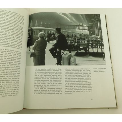John Betjeman Londons Historic Railway Stations 2002 Illustrated Book HB