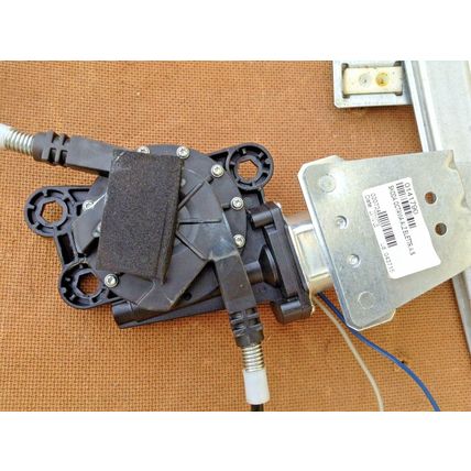 SKODA OCTAVIA Window Regulator WITH motor Front Left 96 to 10 FREE FAST POST