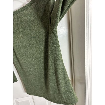 Corvia Sz Medium M Sweater/Blouse Green 3/4 Sleeve Shirt W/Knotted Front Design