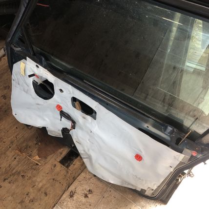 1993 Volvo 240 Passenger Front Door Assembly + Power Window