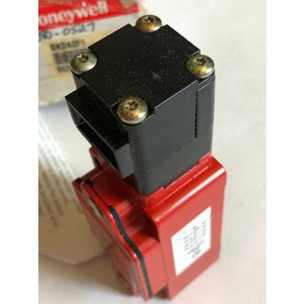NEW HONEYWELL GKDA2F1 MICRO SWITCH,Eg
