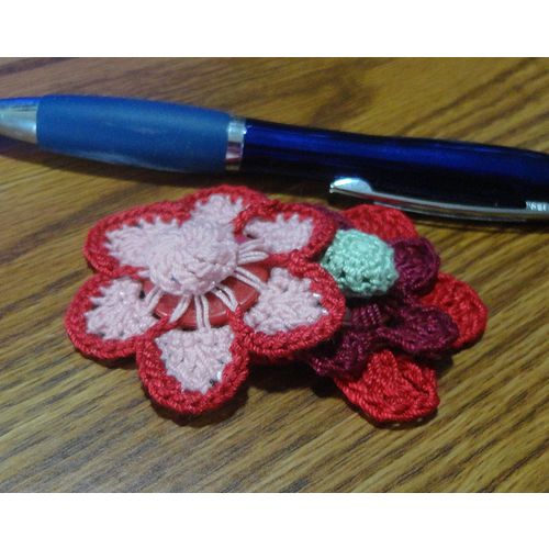 Button flowers #bf016 lot of 2 crochet decoration adornment embellishment motif