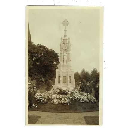 Lancashire postcard Bamber Bridge Memorial
