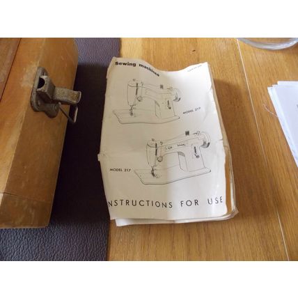 Singer Merritt Sewing Instructions Manual (photocopy by email) Models 217/219