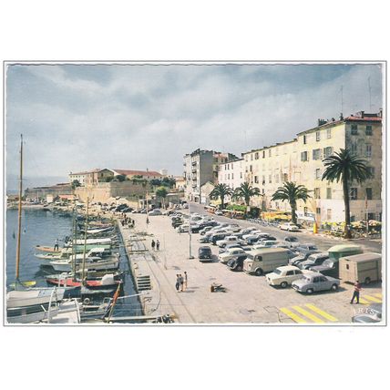 20 - 2A - Ajaccio - La citadelle et le quai de plaisance