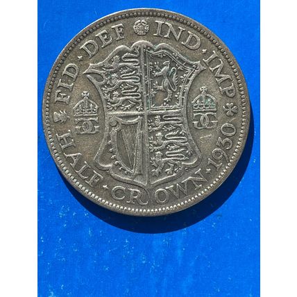 GB 1930 SILVER HALFCROWN COIN KING GEORGE V. IN GOOD FINE -VERY FINE GRADE.