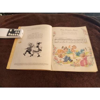 Little Golden Book Singing Games By Katharine Wessells (B) Edition 1947