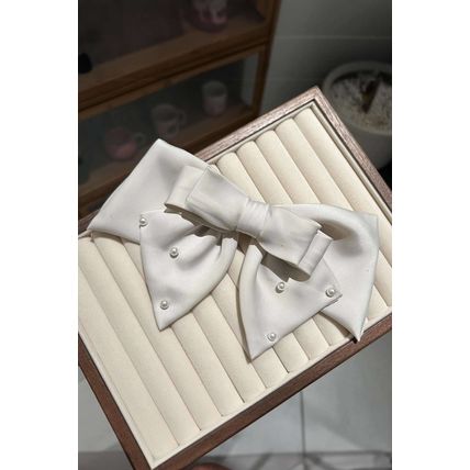 White Pearl Embellished Tiered Bowknot Hair Clip