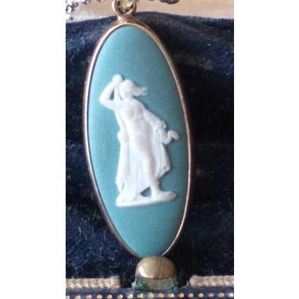 Vintage 1936 925 Silver Wedgwood Pendant on 20 Inch Chain - Full Hallmarks