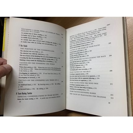 1964 1ST UK EDITION "YACHT RACING TACTICS" JOACHIM SCHULT HARDBACK BOOK (P4)