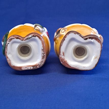 Christmas BEAR SALT & PEPPER SHAKER Set Santa Wreath Lantern Holiday 3 1/2"