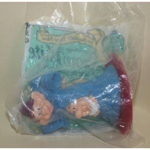 1993 McDonalds Disney's Snow White Dopey & Sneezy Mint in Package