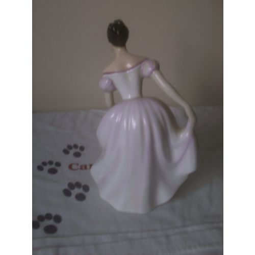 Royal Doulton Danielle HN 3001 HN3001 Figurine Figure Lady